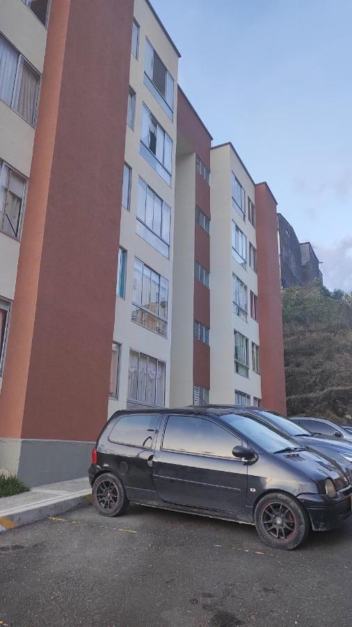 Sandy Apartamento Санта-Роса-де-Кабаль Екстер'єр фото